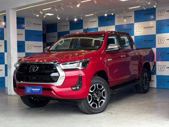 TOYOTA HILUX 2.8 D-4D TURBO DIESEL CD SRX 4X4 AUTOMÁTICO